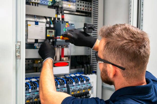 Best Commercial Electrician Services  in Lawrenceburg, TN
