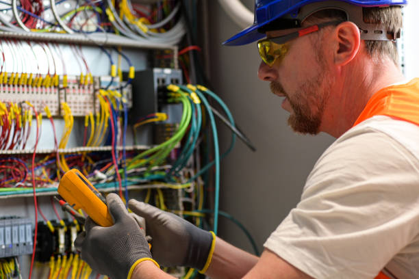 Best Commercial Electrician Services  in Lawrenceburg, TN